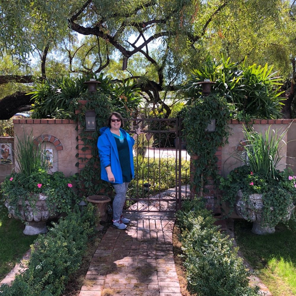 Meet your Posher, Corinne